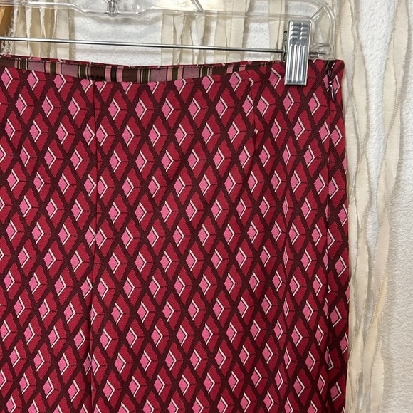 Maliparmi Red and Pink Diamond Printed Pant Size 40/Small - Picture 2 of 8